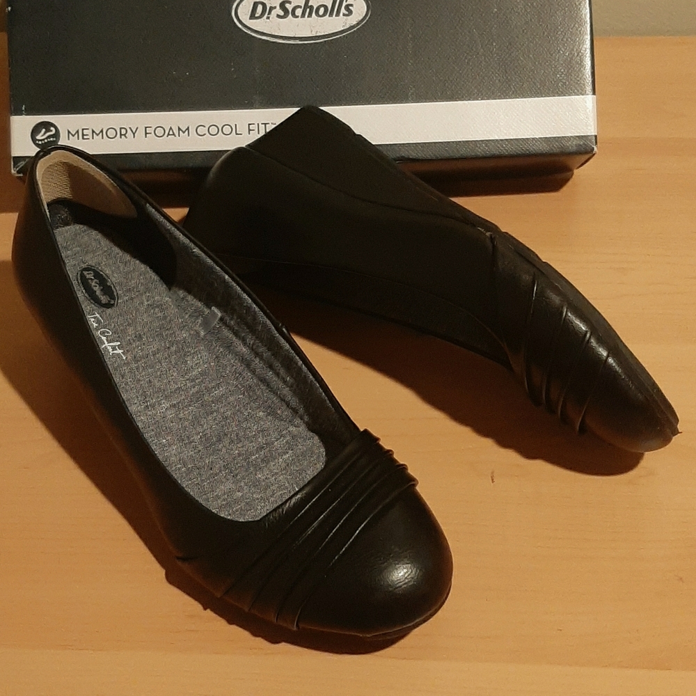Wedge heel leather shoe